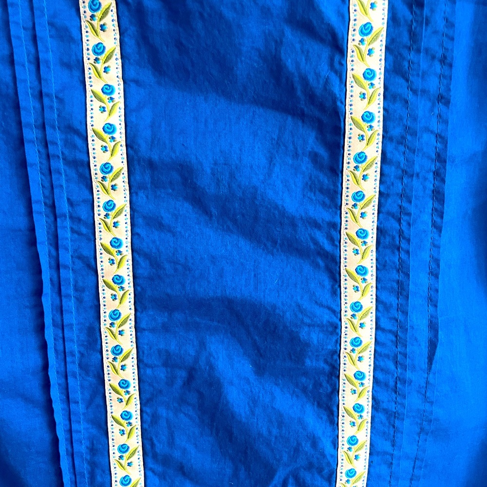 Llum Blue Sleeveless Ribbon Trim Blouse - Picture 2 of 4